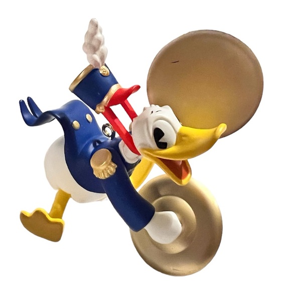 1999 Hallmark Keepsake Ornament Donald Duck Plays Cymbals - Picture 6 of 6
